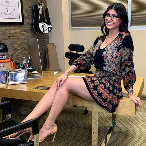 Le plus pertinent Mia Khalifa High Heels Porn Videos De/en